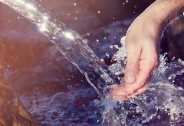 蠍座の下弦の月